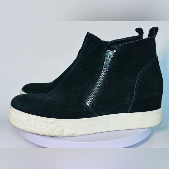 Steve Madden Wedges Metal Side Zip Sneaker Black Suede - Picture 7 of 8